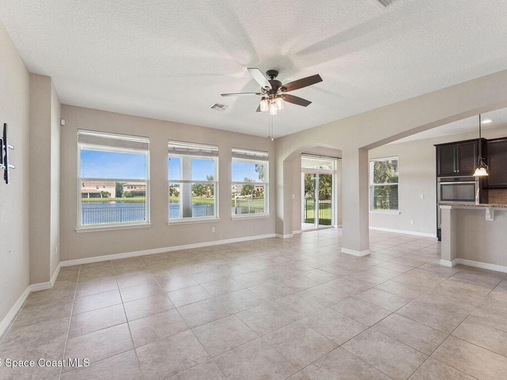 1620 Lake Parkway Drive, St. Cloud, FL 34771