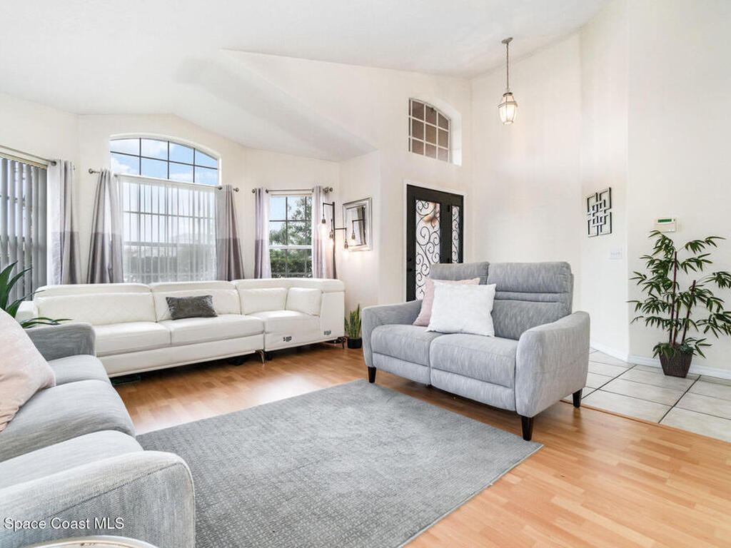 1350 Creekview Court, St. Cloud, FL 34772