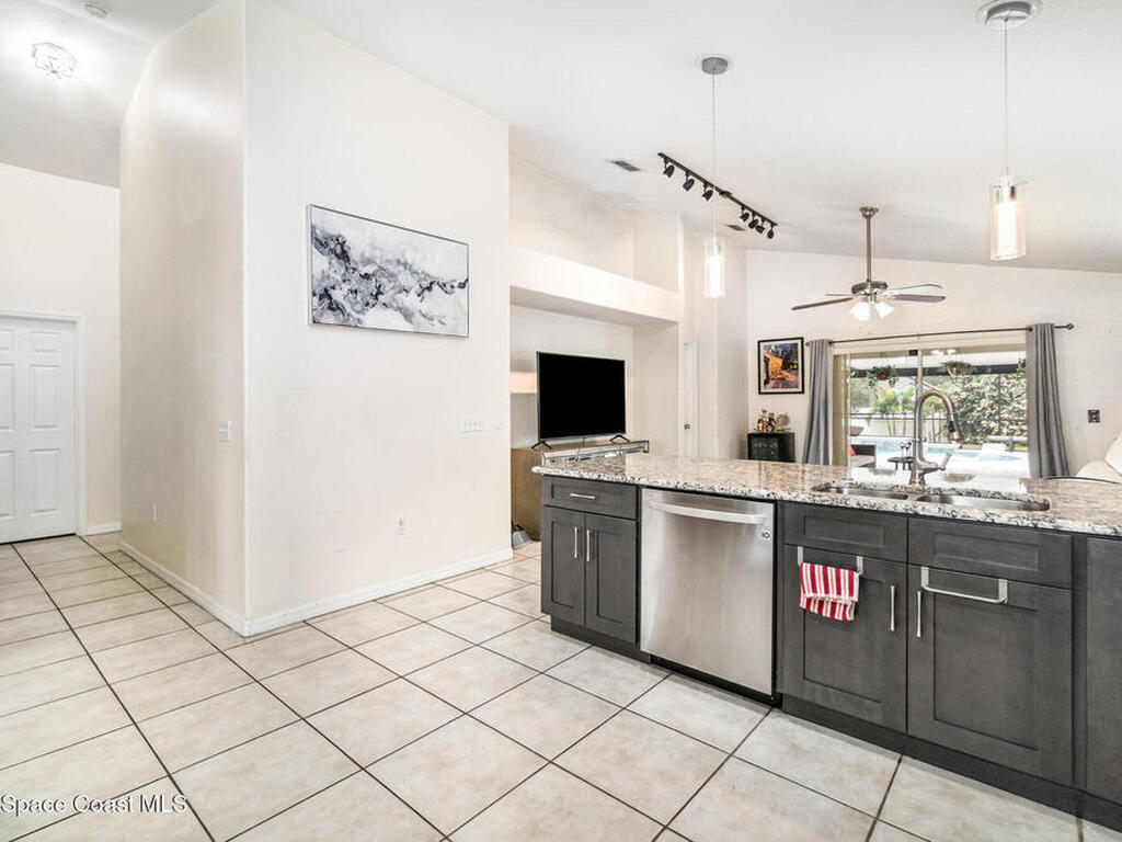 1350 Creekview Court, St. Cloud, FL 34772