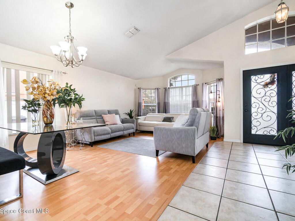 1350 Creekview Court, St. Cloud, FL 34772