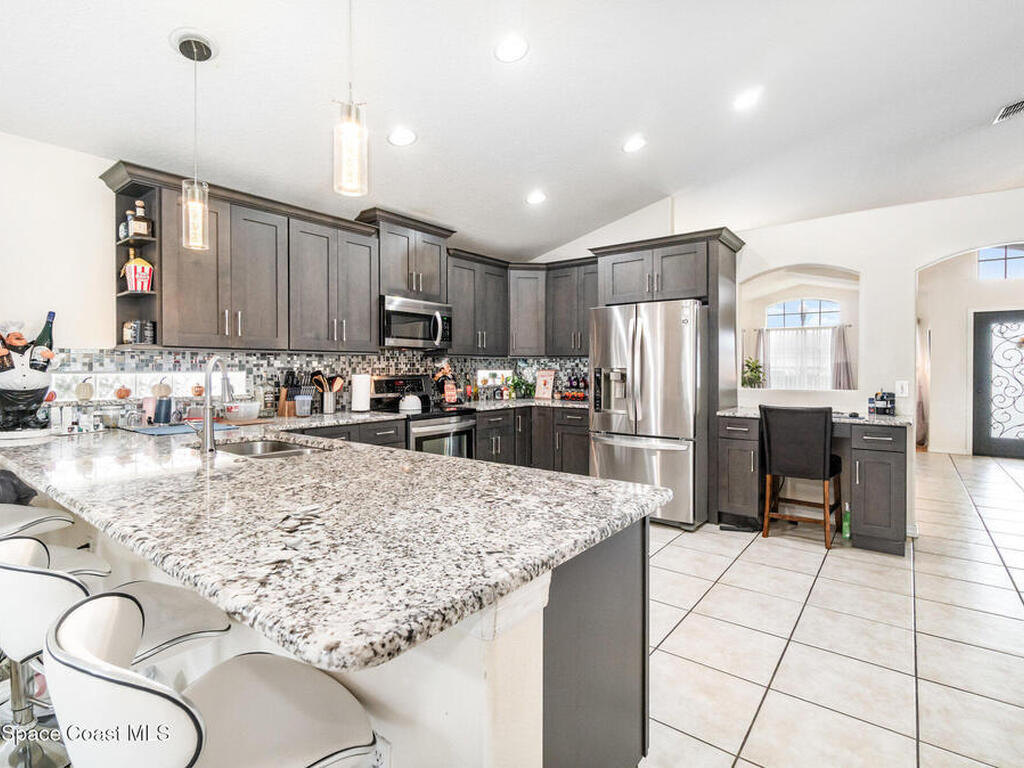 1350 Creekview Court, St. Cloud, FL 34772