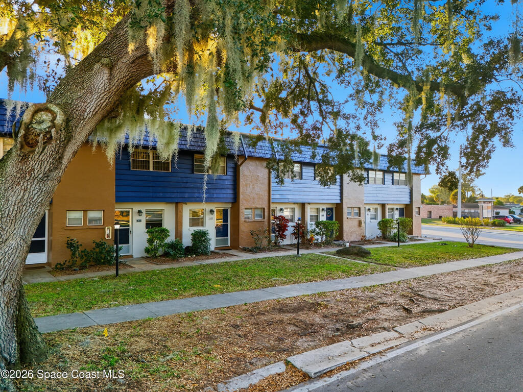 2483 Country Club Drive, Titusville, FL 32780