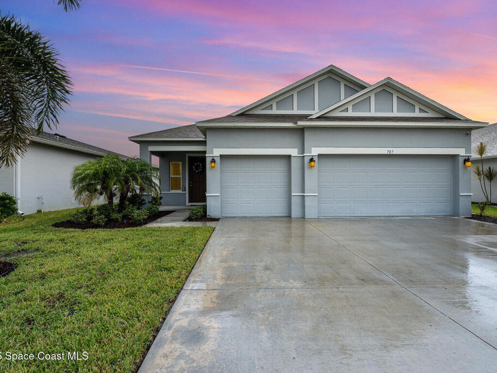 707 Corbin Circle, Palm Bay, FL 32908