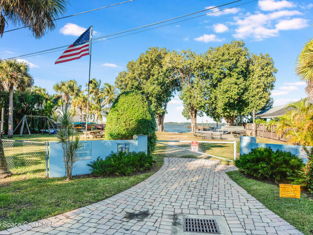 275 Ibis Drive, Melbourne Beach, FL 32951