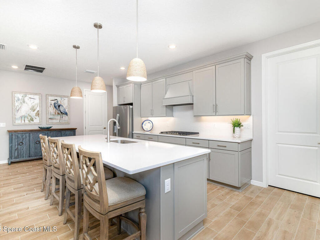 8964 Nixie Avenue, Melbourne, FL 32940