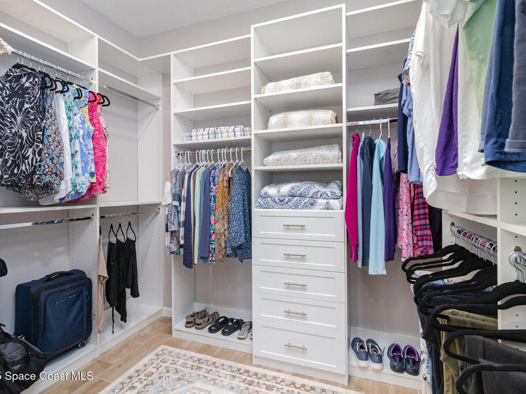 8964 Nixie Avenue, Melbourne, FL 32940