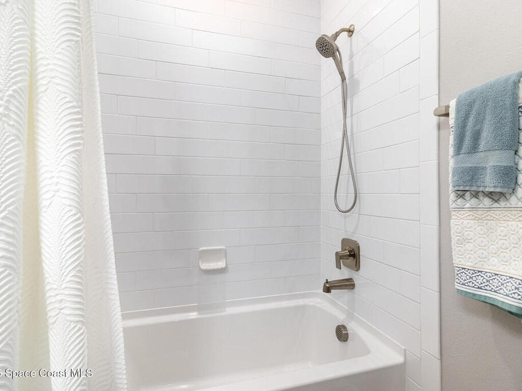 8964 Nixie Avenue, Melbourne, FL 32940