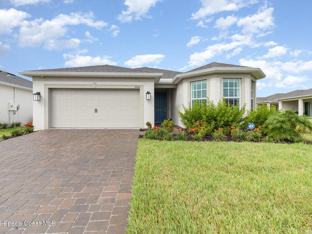 8964 Nixie Avenue, Melbourne, FL 32940
