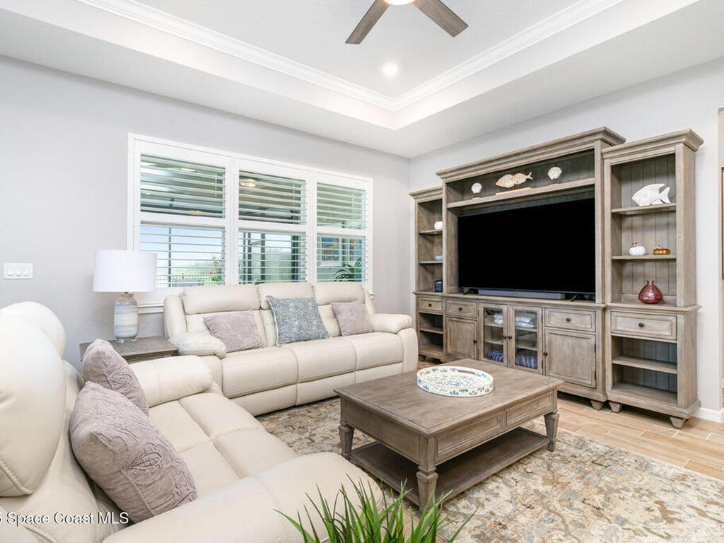 8964 Nixie Avenue, Melbourne, FL 32940