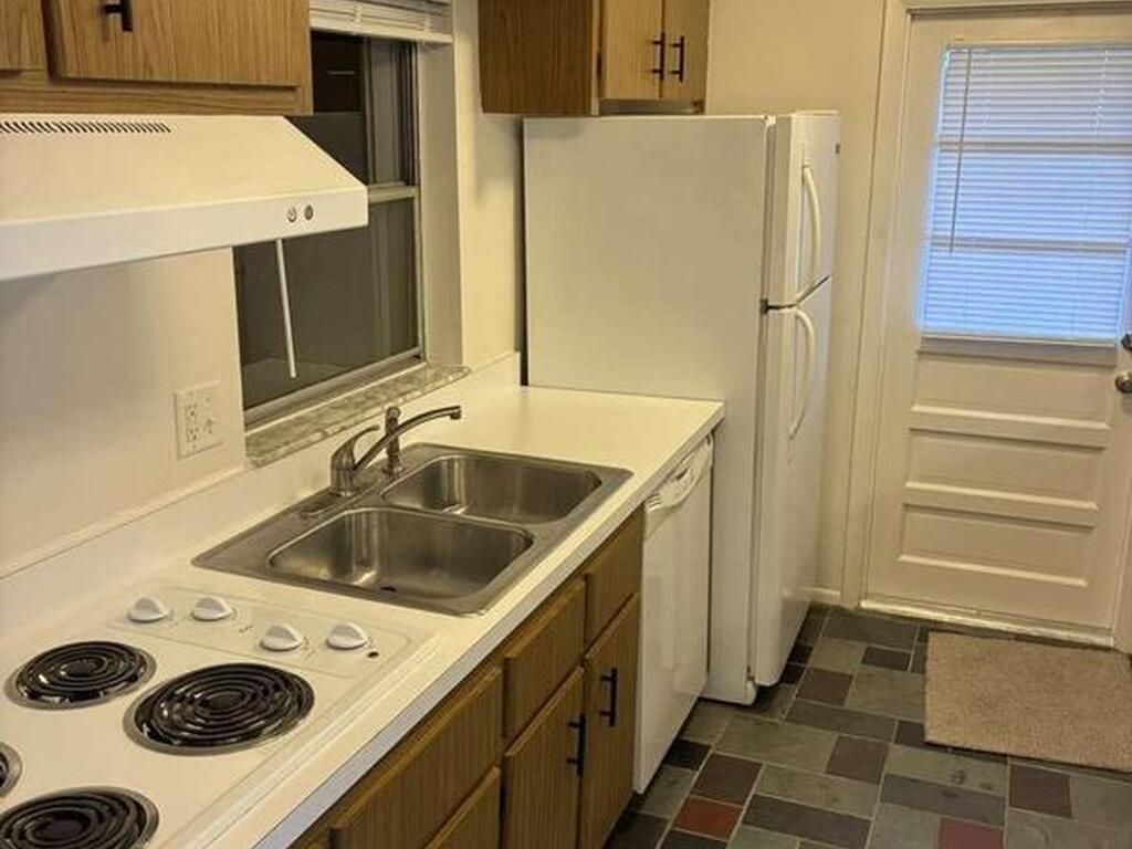 878 Levitt Parkway, Rockledge, FL 32955