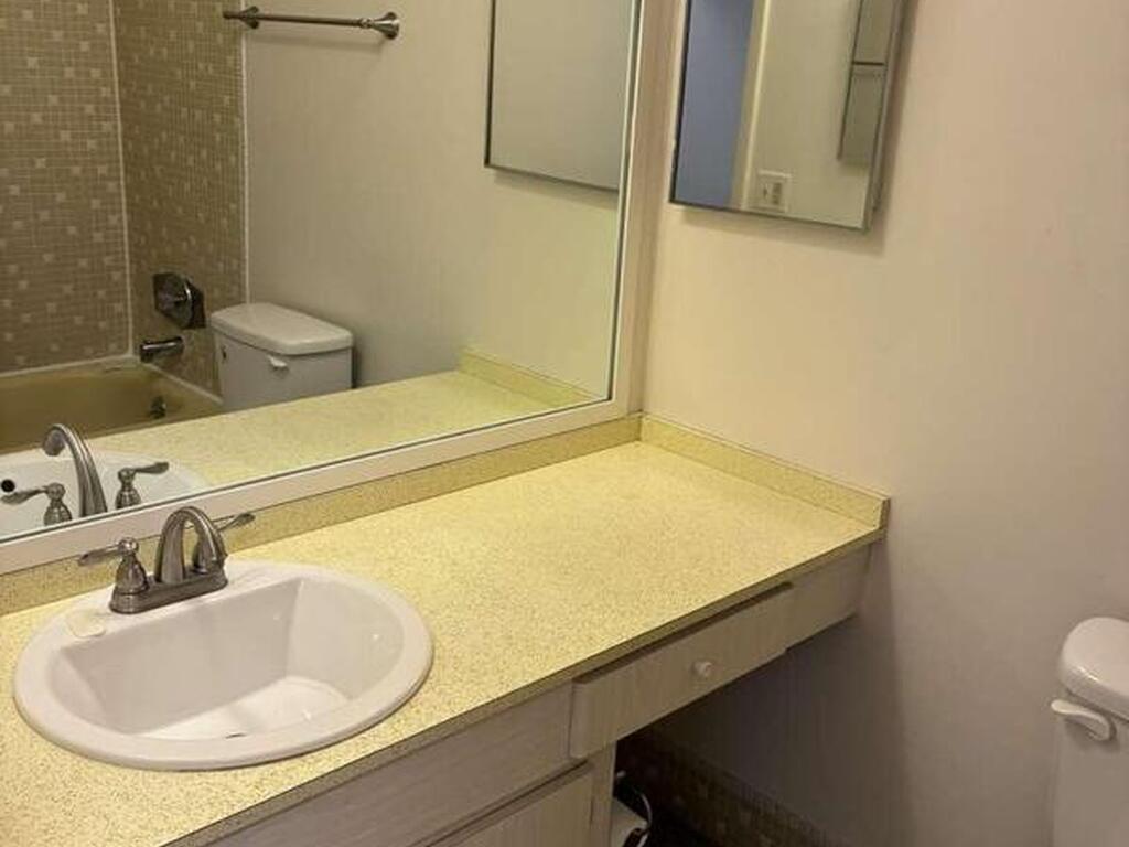 878 Levitt Parkway, Rockledge, FL 32955