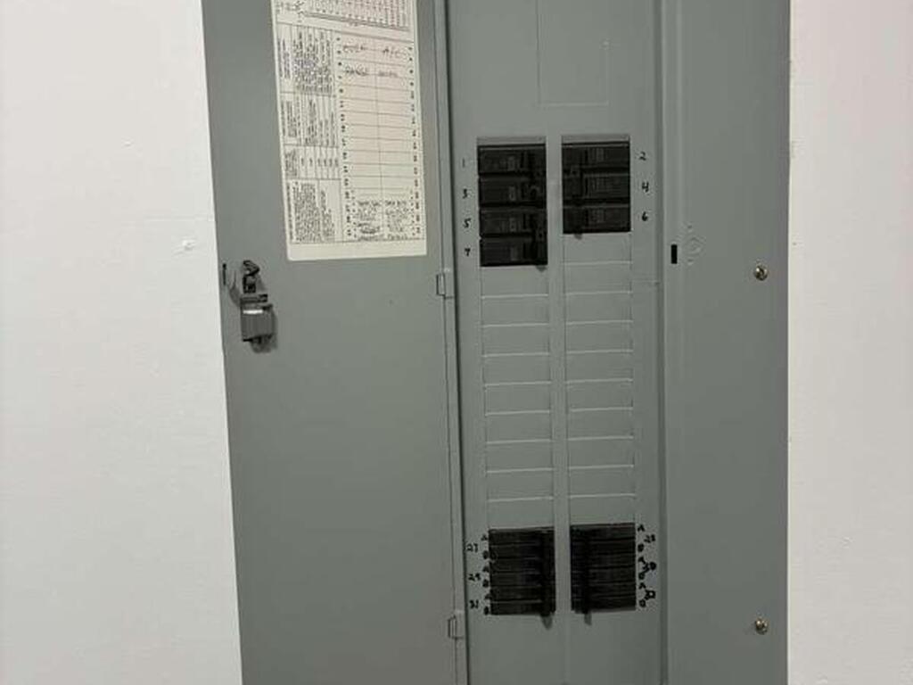 878 Levitt Parkway, Rockledge, FL 32955