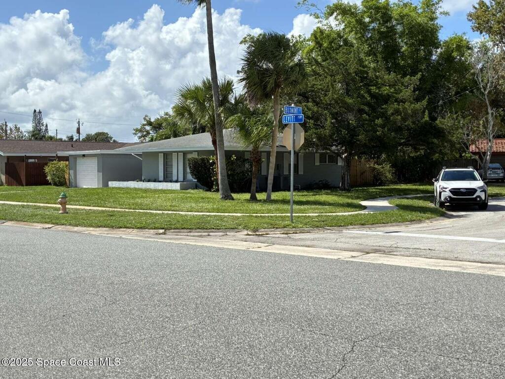 878 Levitt Parkway, Rockledge, FL 32955