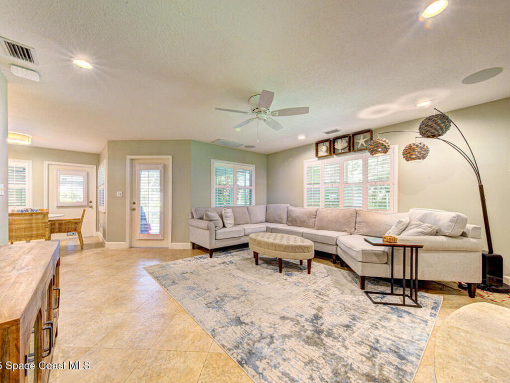 3950 Postridge Trail, Melbourne, FL 32934