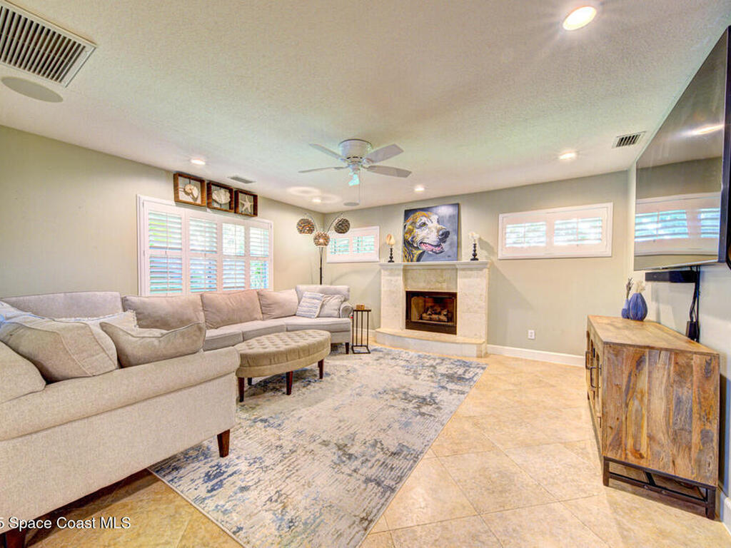 3950 Postridge Trail, Melbourne, FL 32934