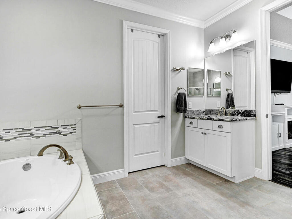 7524 Poulicny Lane, Melbourne, FL 32940