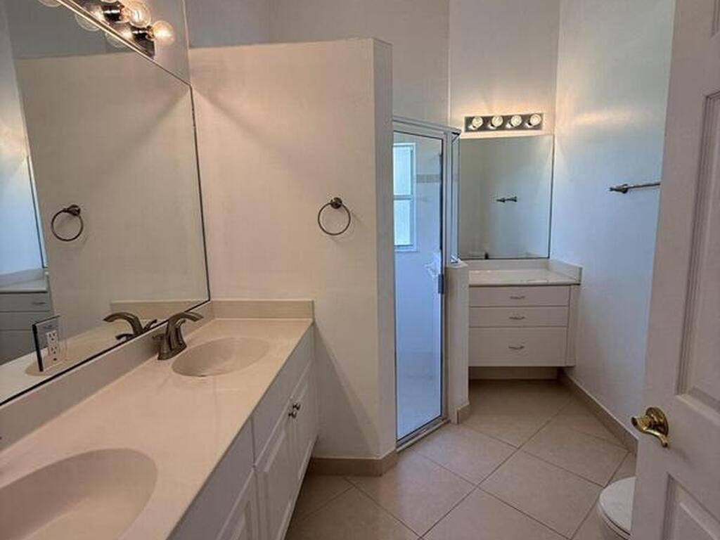 633 NW Whitfield Way, Port St. Lucie, FL 34986