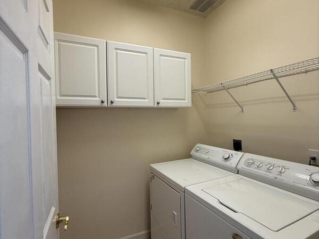 633 NW Whitfield Way, Port St. Lucie, FL 34986