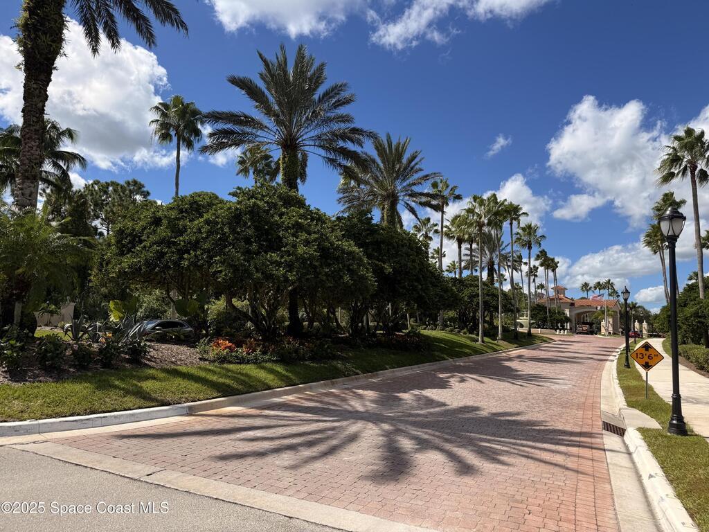 633 NW Whitfield Way, Port St. Lucie, FL 34986