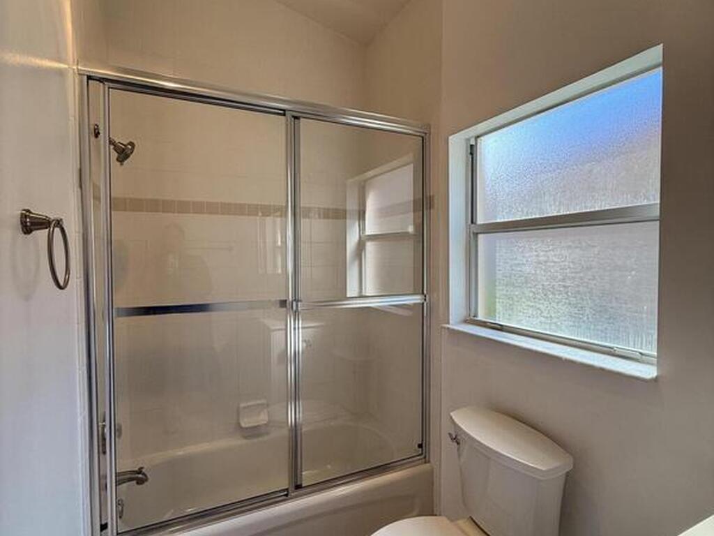 633 NW Whitfield Way, Port St. Lucie, FL 34986