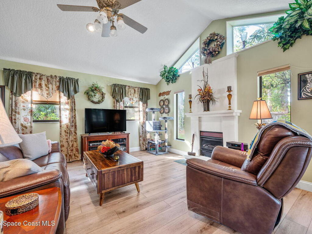 5220 Holden Road, Cocoa, FL 32927