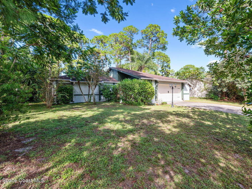 5220 Holden Road, Cocoa, FL 32927