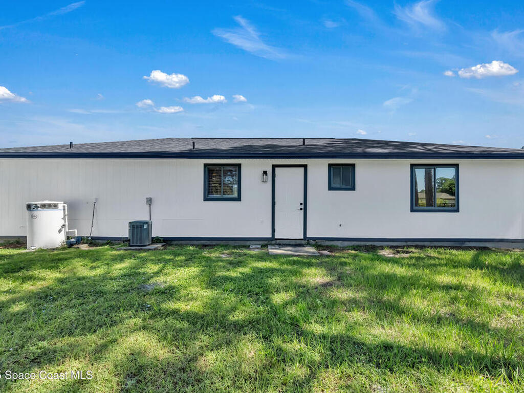 322 Ixora Avenue, Palm Bay, FL 32907