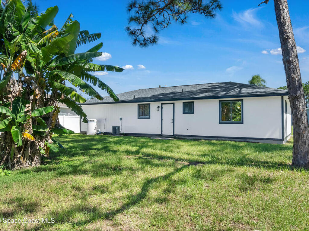 322 Ixora Avenue, Palm Bay, FL 32907