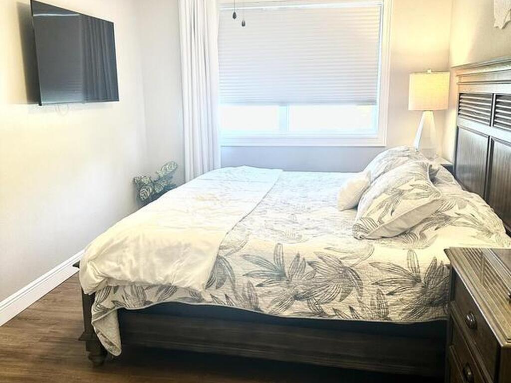 215 Buccaneer Avenue, Merritt Island, FL 32952