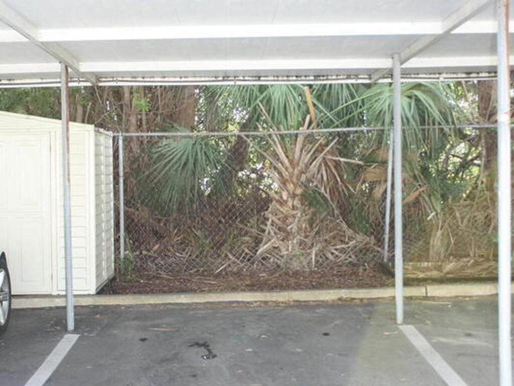 215 Buccaneer Avenue, Merritt Island, FL 32952