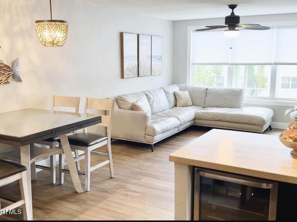 215 Buccaneer Avenue, Merritt Island, FL 32952