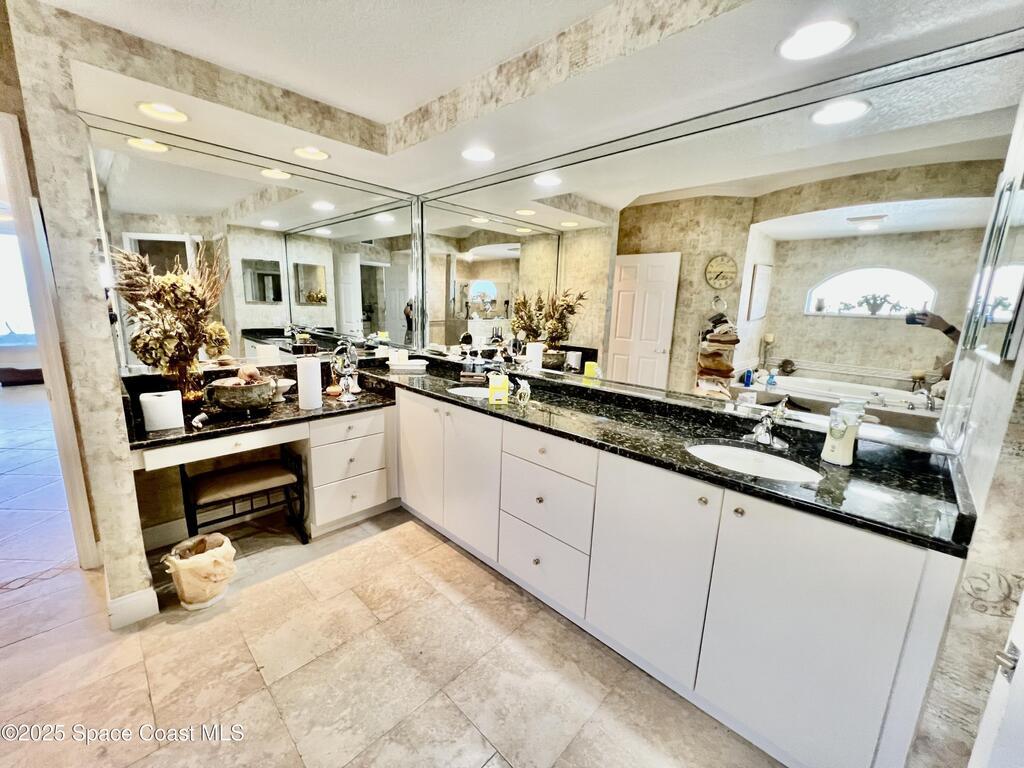 209 N Atlantic Avenue, Cocoa Beach, FL 32931