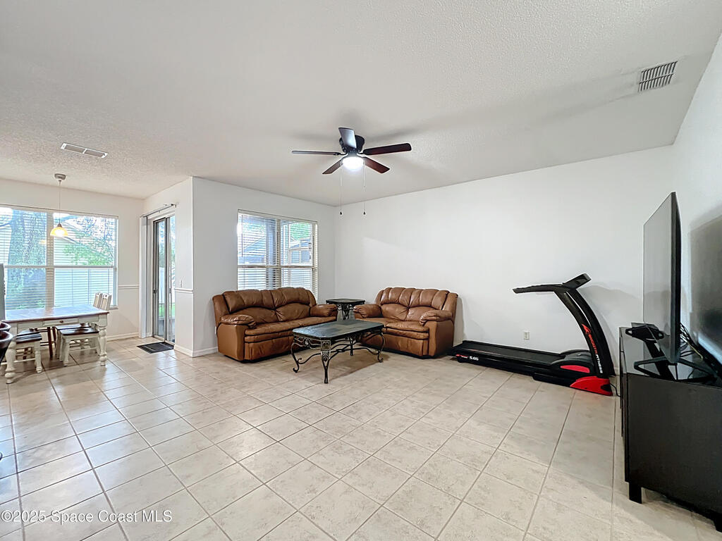 9525 Southern Garden Circle, Altamonte Springs, FL 32714