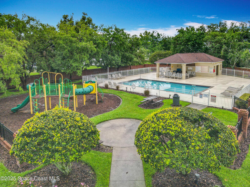 9525 Southern Garden Circle, Altamonte Springs, FL 32714