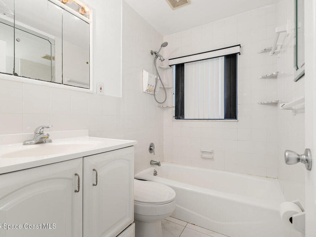 19 Knollwood Drive, Rockledge, FL 32955