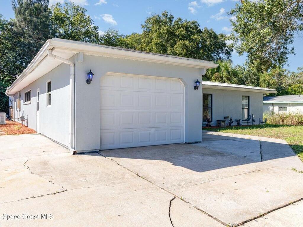 19 Knollwood Drive, Rockledge, FL 32955