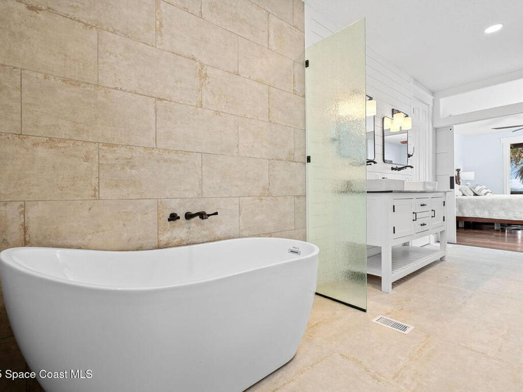 830 S Banana River Drive, Merritt Island, FL 32952