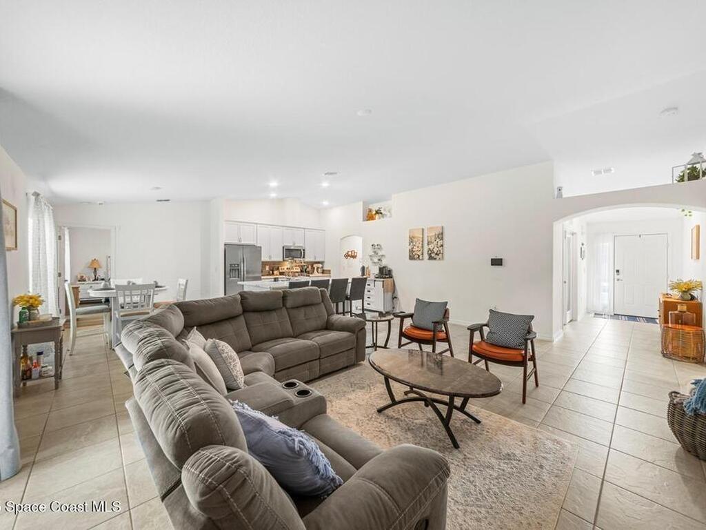 146 Aviation Avenue, Palm Bay, FL 32907