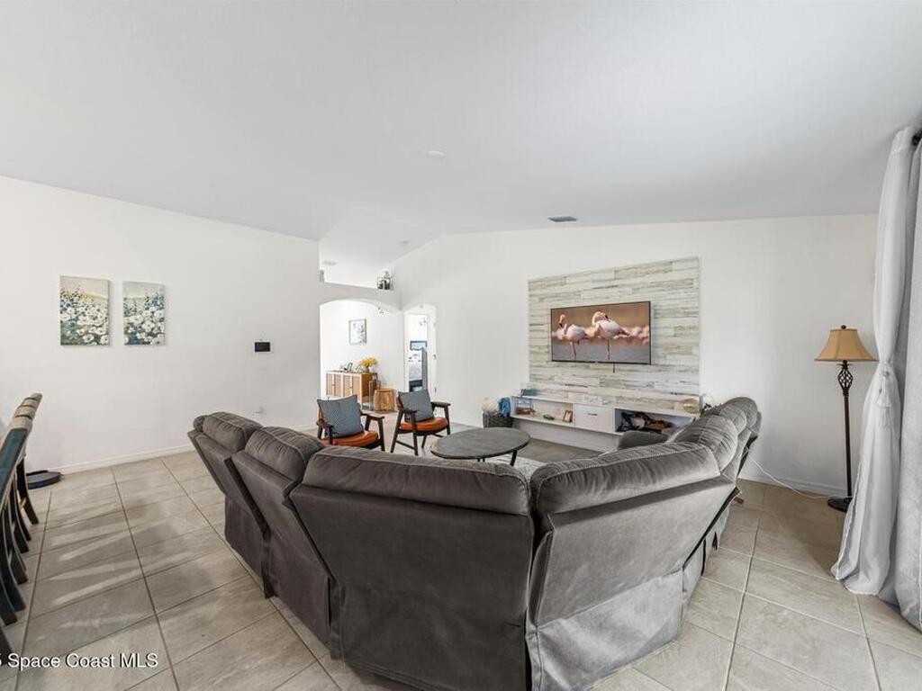 146 Aviation Avenue, Palm Bay, FL 32907