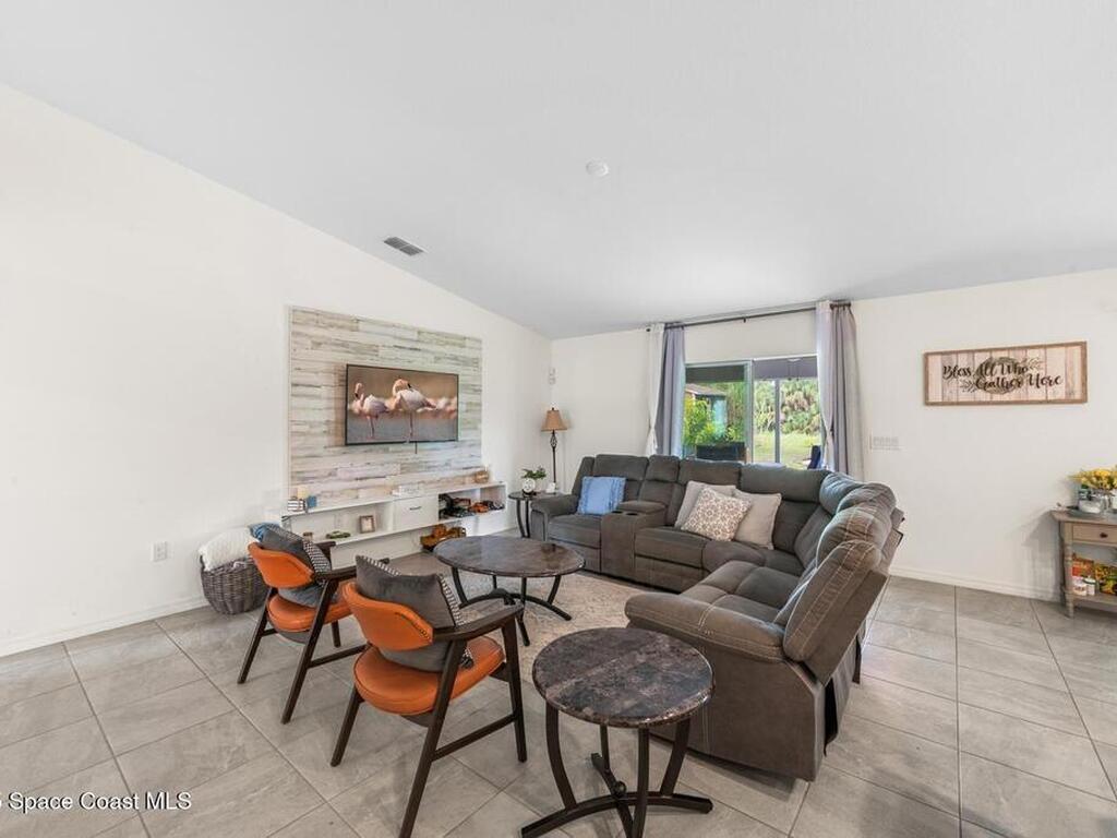 146 Aviation Avenue, Palm Bay, FL 32907