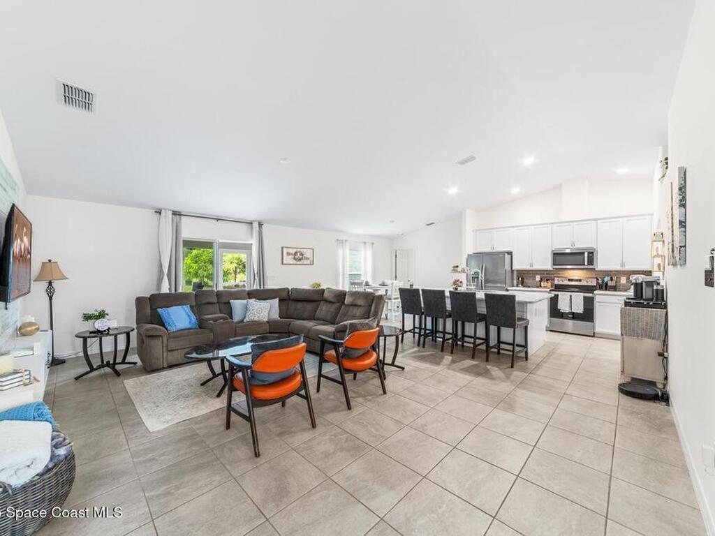 146 Aviation Avenue, Palm Bay, FL 32907