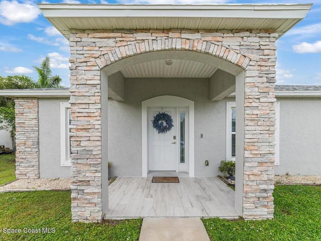 146 Aviation Avenue, Palm Bay, FL 32907