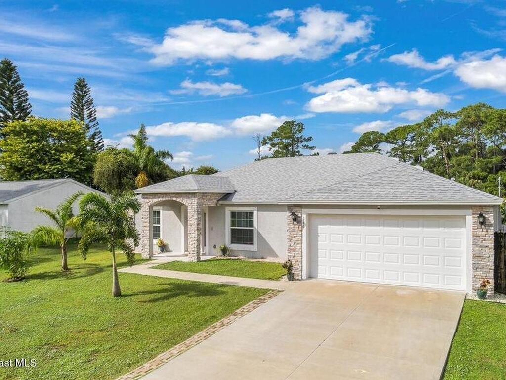 146 Aviation Avenue, Palm Bay, FL 32907