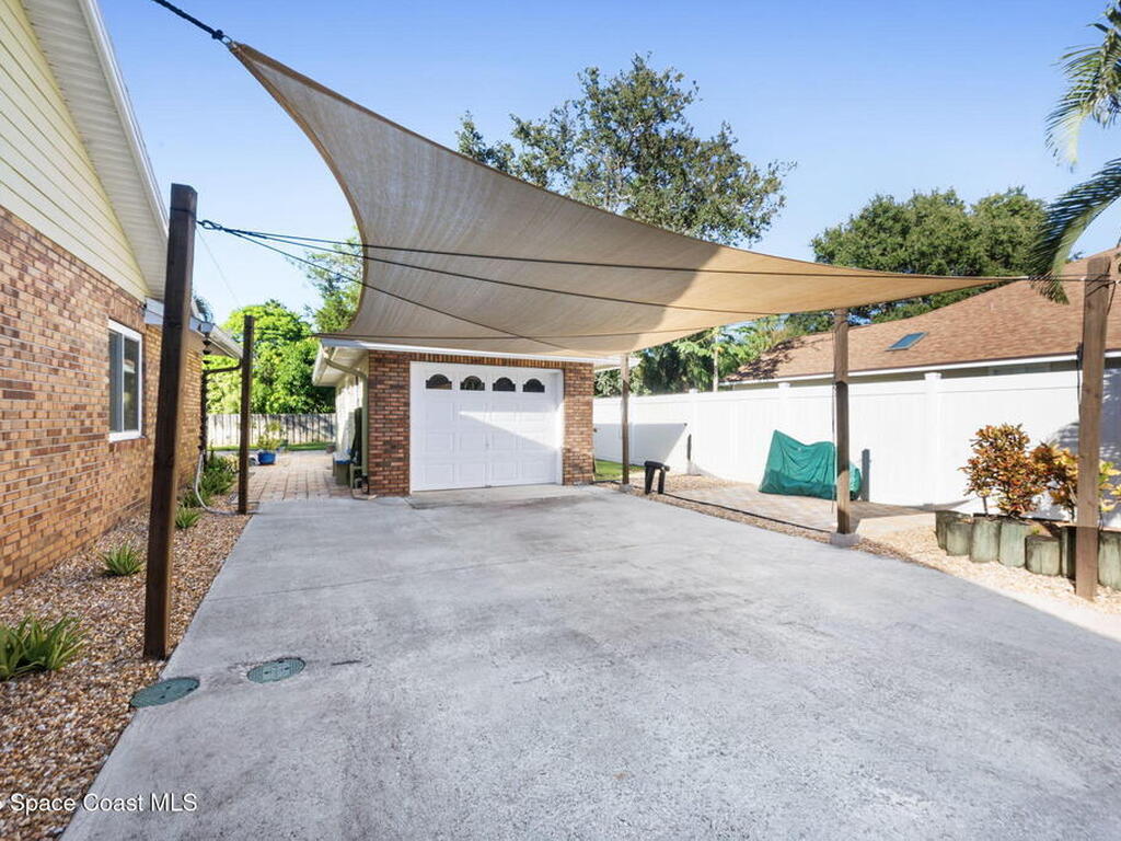 1215 Old Parsonage Drive, Merritt Island, FL 32952