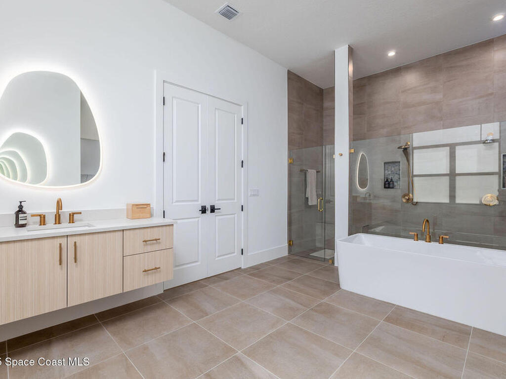 13265 Shinnecock Drive, Port St. Lucie, FL 34987