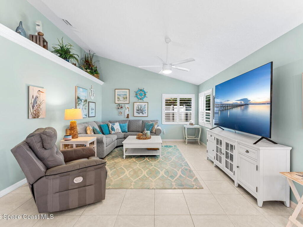 3068 Pineda Crossing Drive, Melbourne, FL 32940