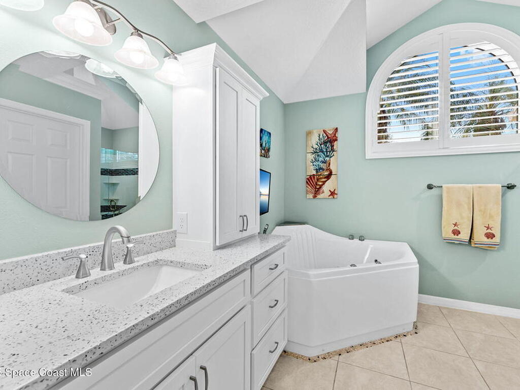 3068 Pineda Crossing Drive, Melbourne, FL 32940