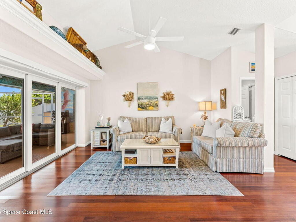 3068 Pineda Crossing Drive, Melbourne, FL 32940