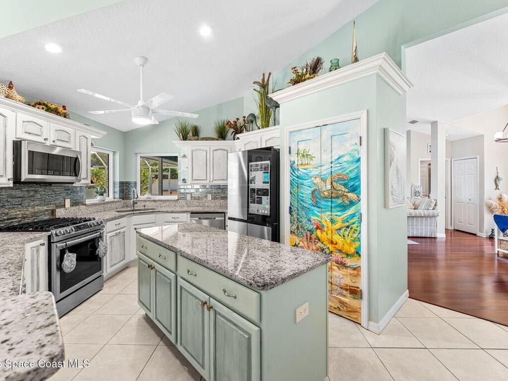 3068 Pineda Crossing Drive, Melbourne, FL 32940