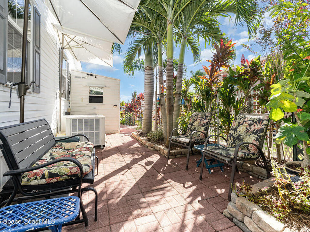 2346 Coconut Palm Drive, Palm Bay, FL 32905